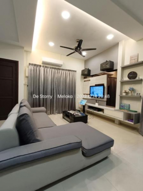 Melaka Homestay with pool 4BR Semi-D,BBQ,KTV,Billiard 15pax DeStarryVilla
